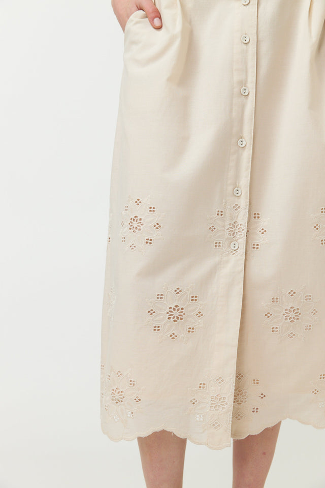 Broderie skirt