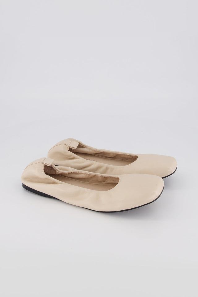 Jasper ballet flat