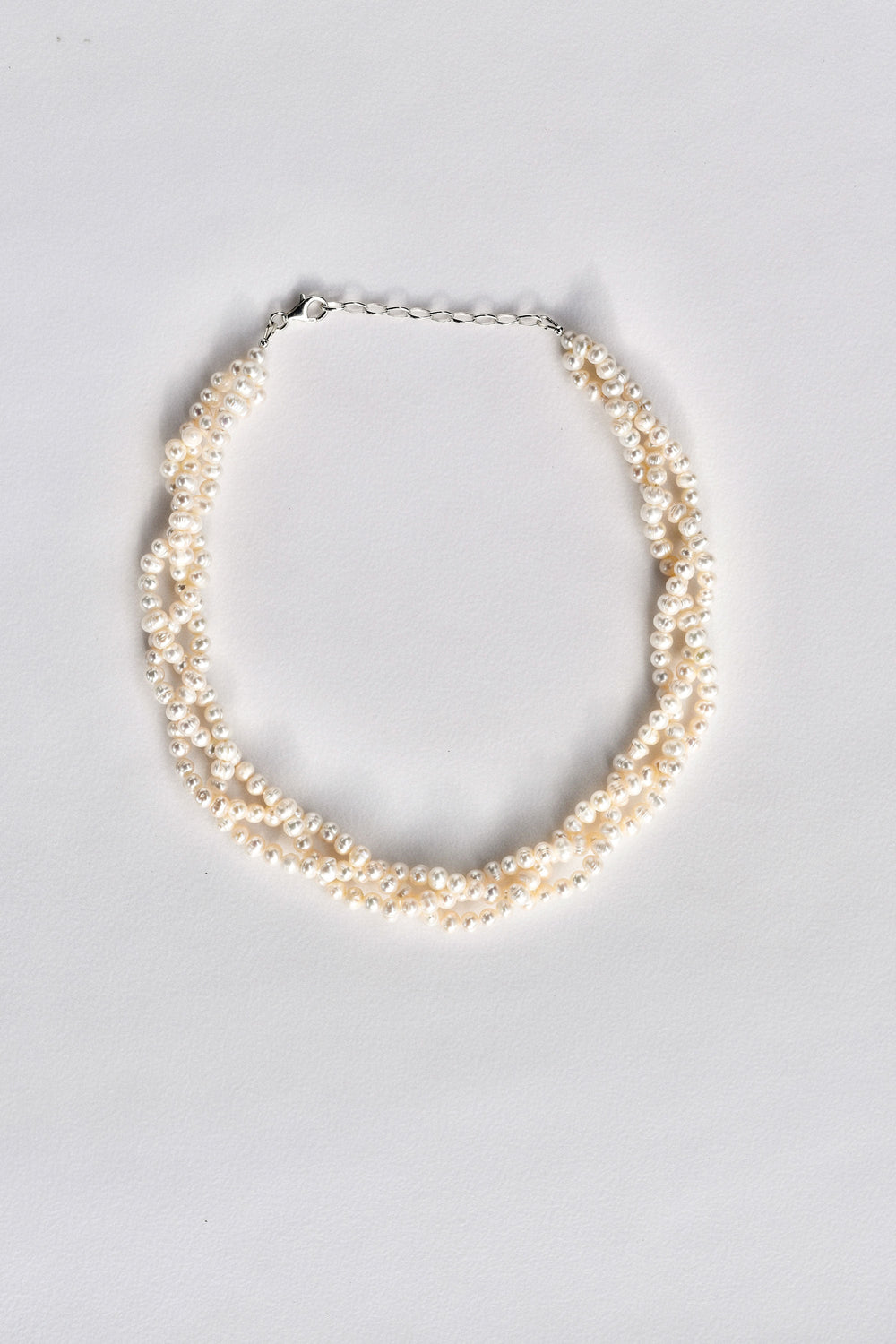 Thin twist necklace