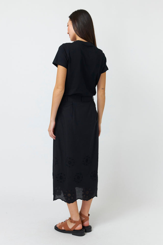 Broderie skirt